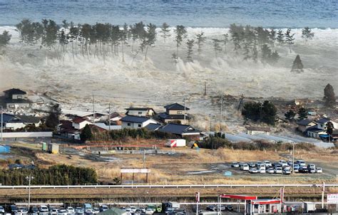 facts about tsunamis in japan|2011 Tōhoku earthquake and tsunami .